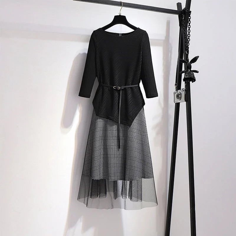 Women's Ribbed Pencil Skirts-Plus Size Korean Boatneck Blouse and Plaid Tulle Midi Skirt Set