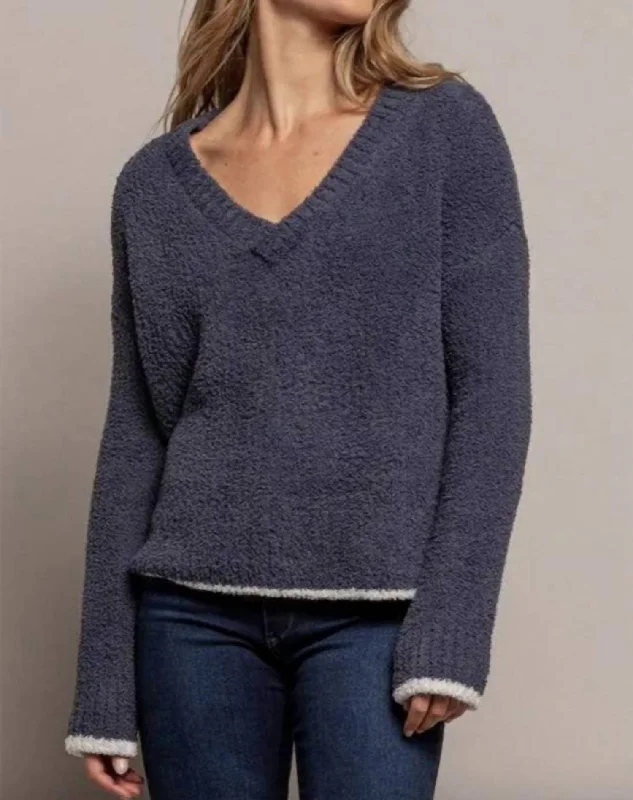 Women's Metallic A-Line Pullovers-V-Neck Sweater In Deep Blue