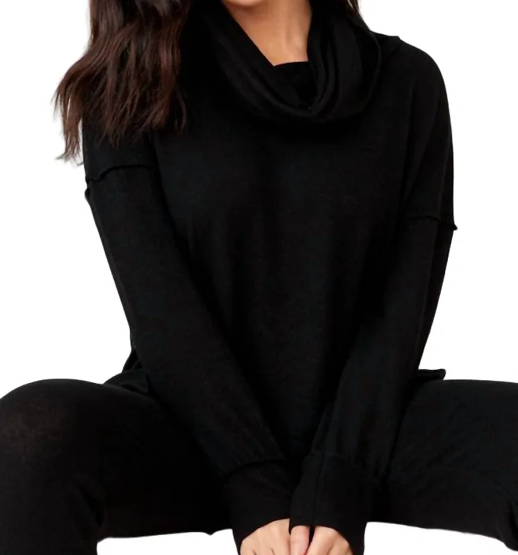 Women's Slit Ruffle Pullovers-Cowl Poncho In Black