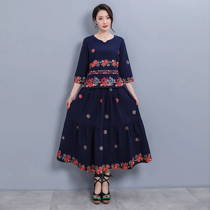 Women's Straight Skirts-Plus Size Ethnic Floral Embroidery Skirt