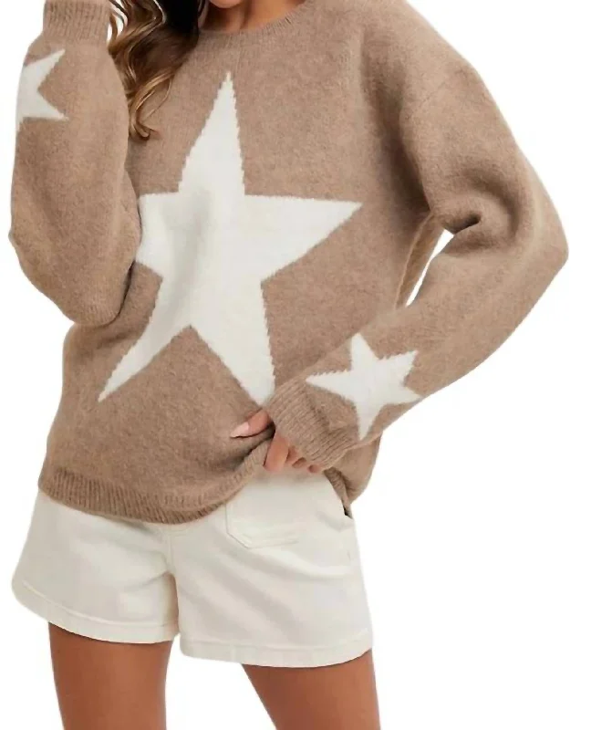 Women's Tailored Pullovers-Aubrey Star Print Sweater In Latte