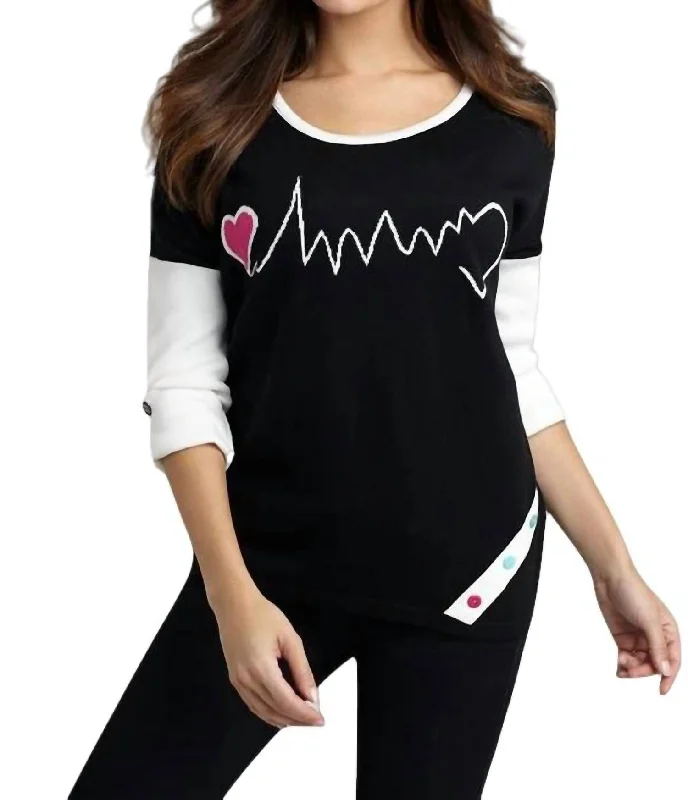 Women's Fleece Pleated Pullovers-Heartbeat Graphic Sweater In Blackwhite