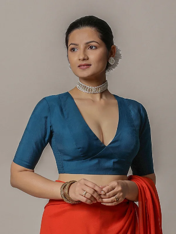 Damini x Rozaana | Crystal Teal Elbow Sleeves FlexiFit™ Saree Blouse with Plunging Neckline