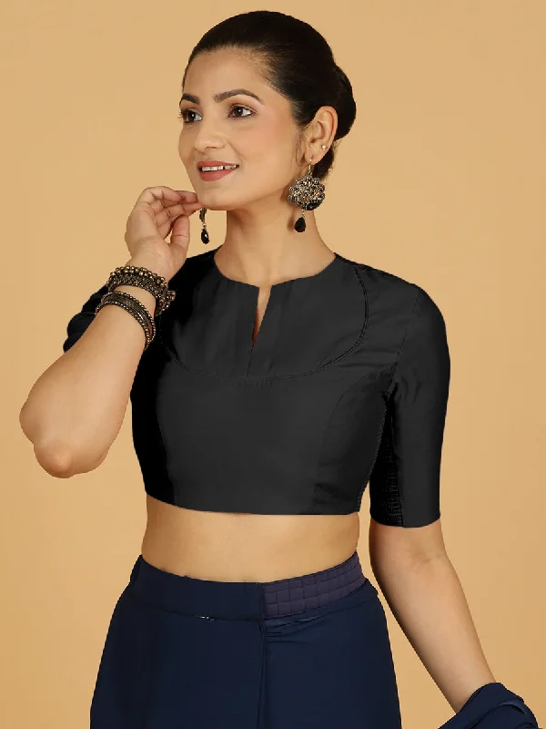 Karishma x Rozaana | Elbow Sleeves Saree Blouse in Raven Black