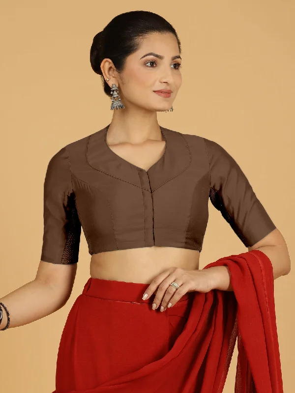 Pallavi x Rozaana | Elbow Sleeves Saree Blouse in Walnut Brown