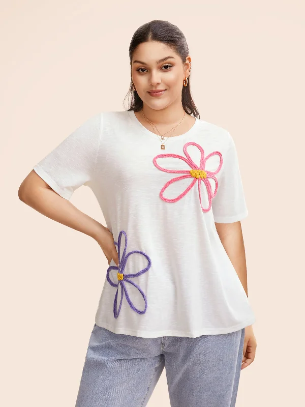 Bamboo Textured Floral Embroided T-shirt