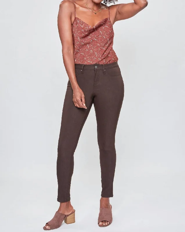 Women's Holiday Pants-Hyperstretch Skinny Jean In Clove