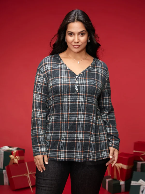 Plaid V-neck Full Sleeves Slim-Fit Tee